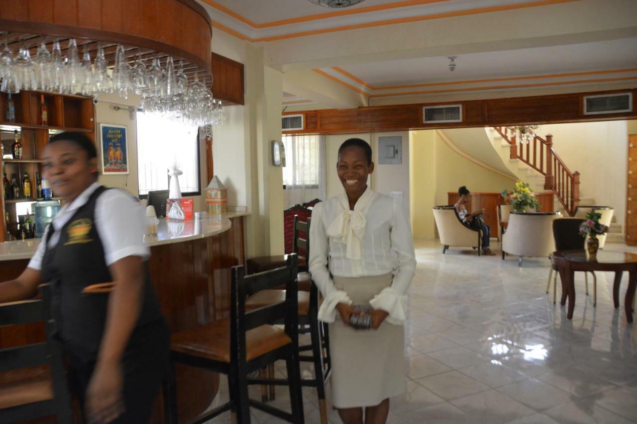 Hotel Tabarre 'S Palace Port-au-Prince Exterior photo